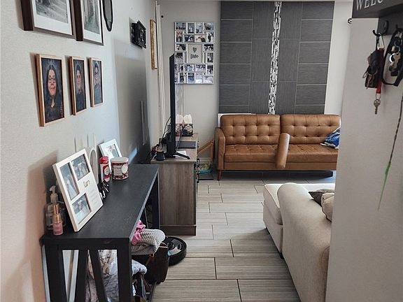 5th image of 3316 Joel Dr