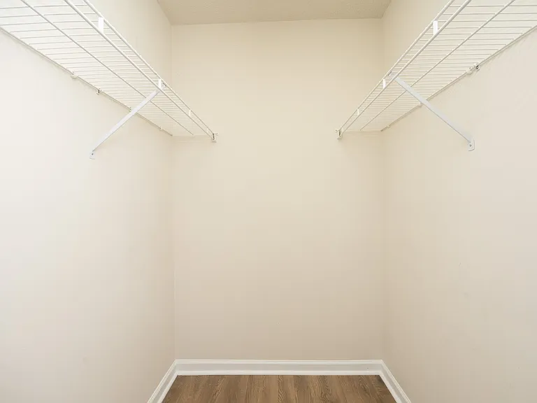 327 Orchard Park Dr — Photo 21