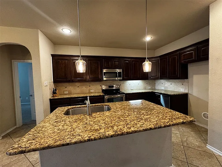 4752 Kendrick Peak Way — Photo 6