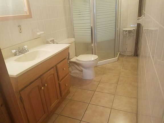 5th image of 483 4th Ave APT 1F