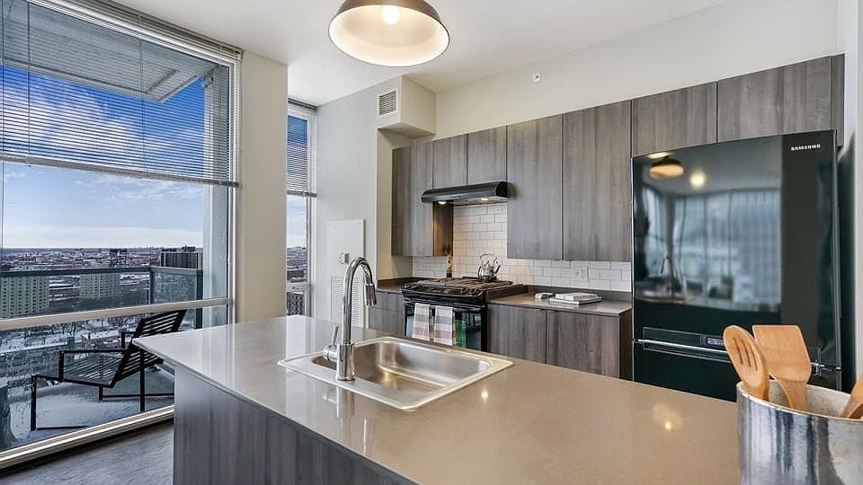 1st image of 120 W Cullerton St #309