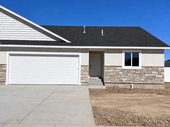 484 River Bend Ln, Idaho Falls, ID 83401