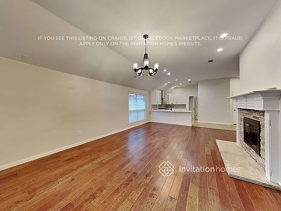 3rd image of 3008 Crossridge Dr