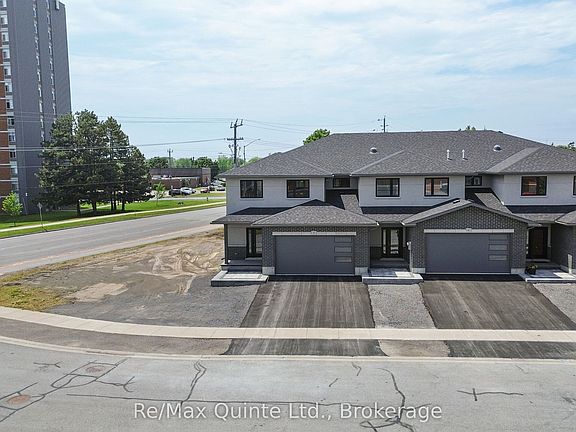 3rd image of 8 Stinson Ave
