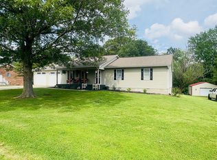 713 Anna Dr, Dexter, MO 63841
