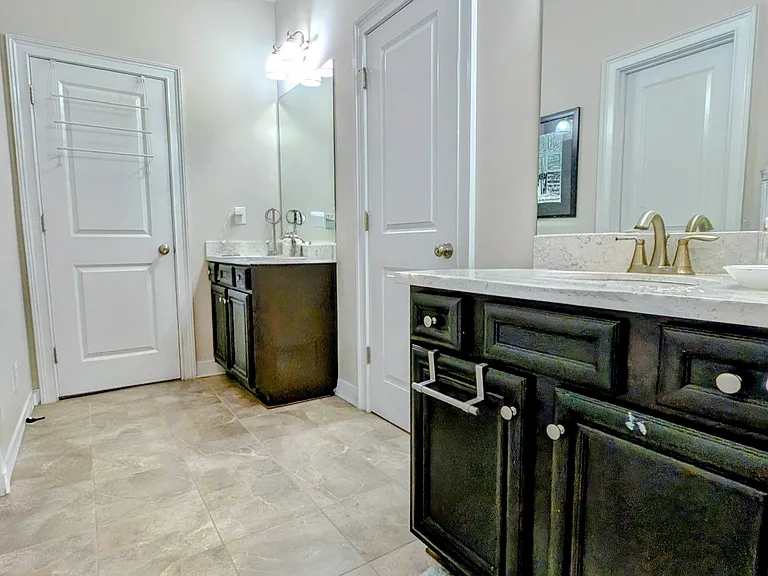 5542 Addison Woods Pl S — Photo 15