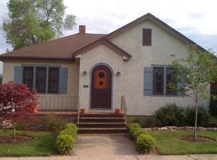 454 10th St, La Salle, IL 61301
