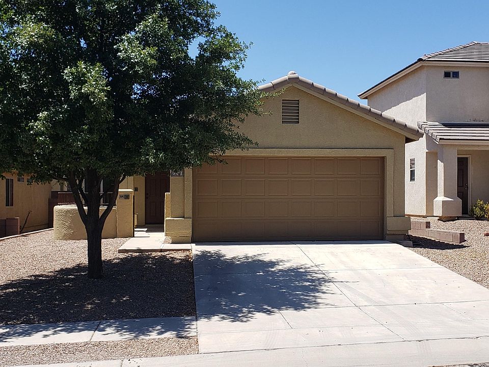 1st image of 701 W Emerald Key Dr