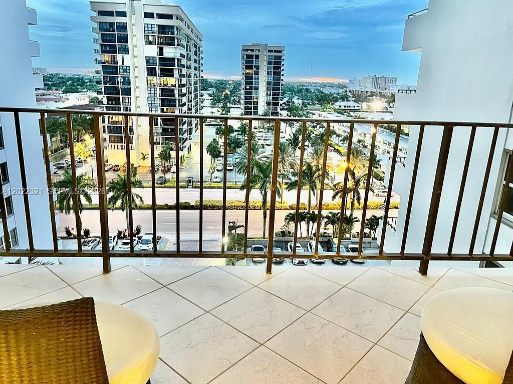 Parker Plaza Condo Estate — Photo 2