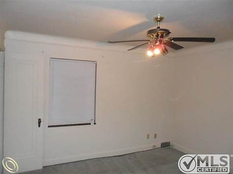 17330 Greenlawn (1).JPG