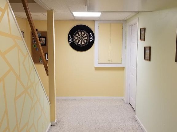 3rd image of 159 Courtshire Ln