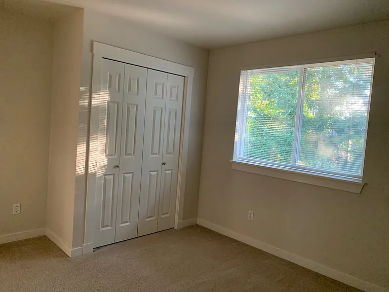 2018 NE 25th Pl — Photo 32
