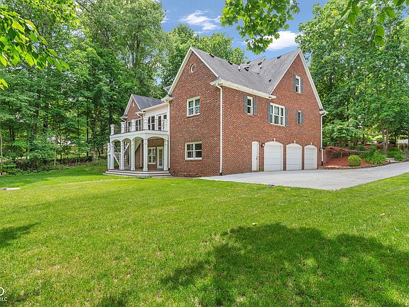4th image of 4181 N Foxcliff Dr