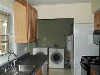 Kitchen/Laundry Area