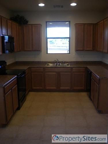 2nd image of 1796 W Half Moon Cir