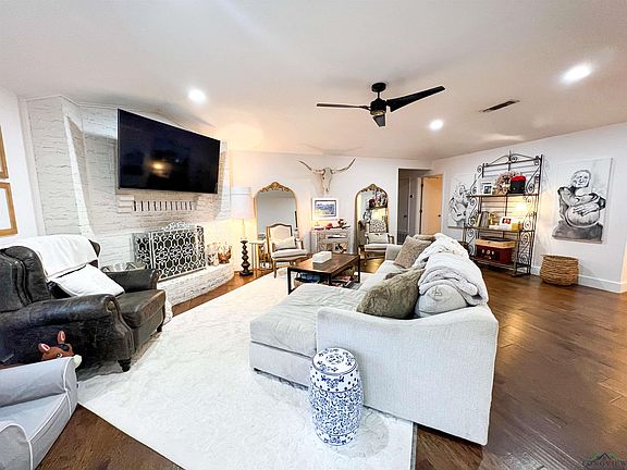 3rd image of 1022 Shadowood Dr