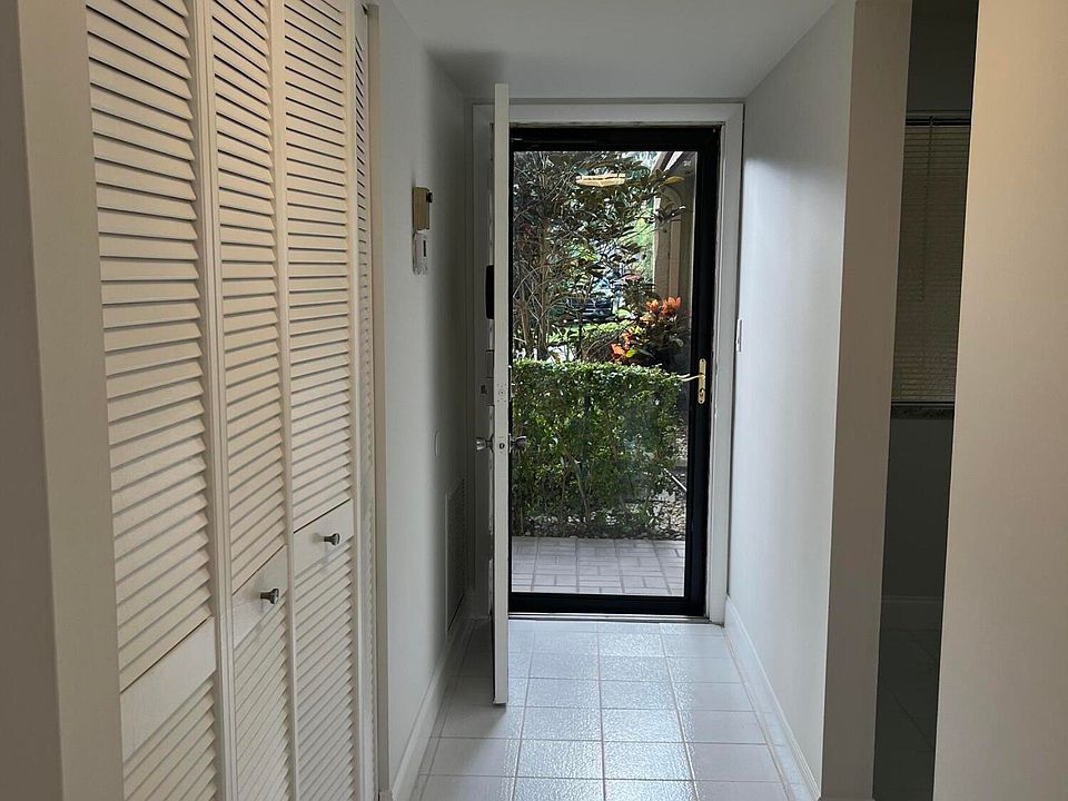 1st image of 4483 Luxemburg Ct APT 104
