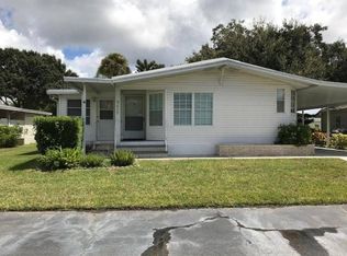 5657 Axminster Dr, Sarasota, FL 34241