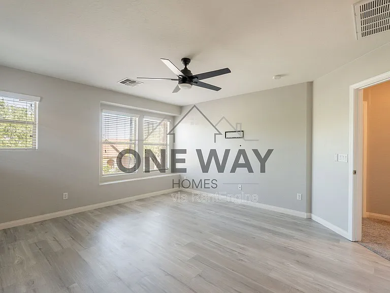 1057 S Deerfield Ln — Photo 29