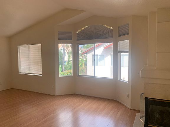 5th image of 7889 Saint Helena Ct
