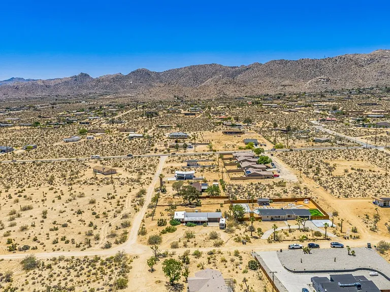 61381 Alta Mura Dr — Photo 38