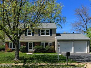 4220 Minstrell Ln, Fairfax, VA 22033