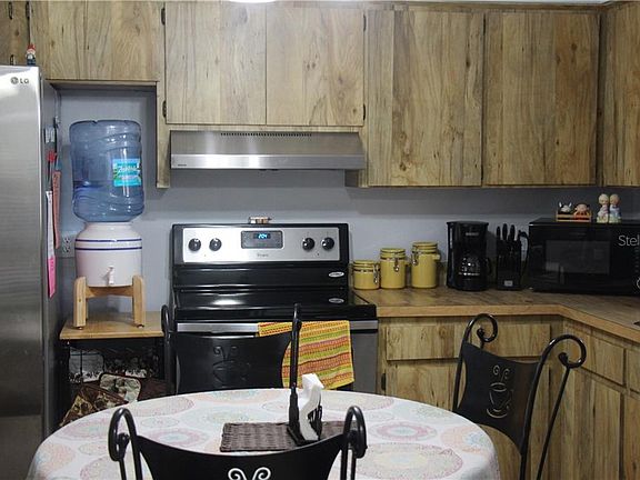 3rd image of 8416 N Jones Ave #No2