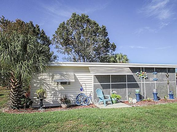 4th image of 101 N Lake Way