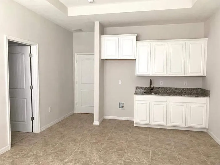 1435 Tawny Ridge Rd #1 — Photo 2