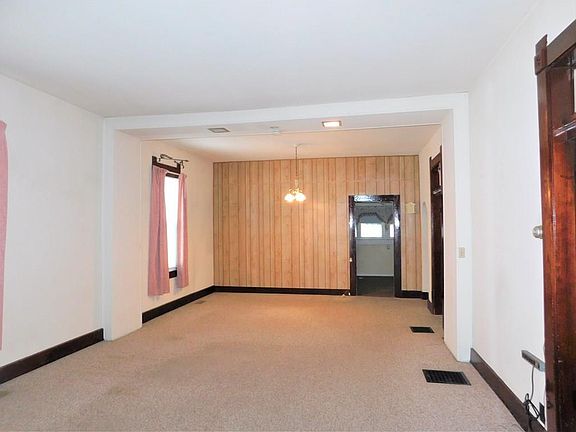 5th image of 623 N Franklin St
