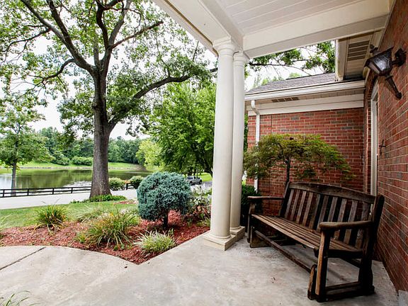 4th image of 2502 Windsor Forest Dr