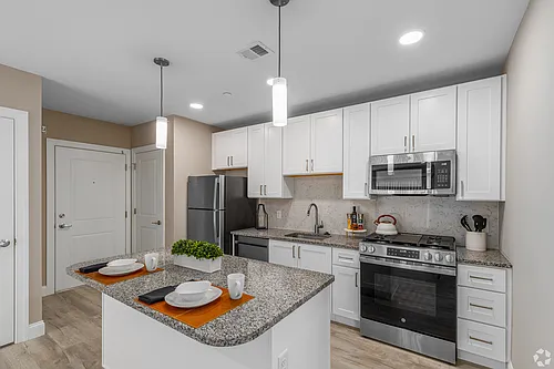French Park Apartments Photo 1