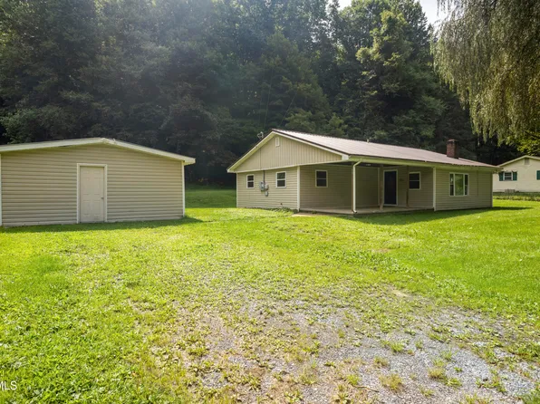 332 Currin Valley Rd, Marion, VA 24354