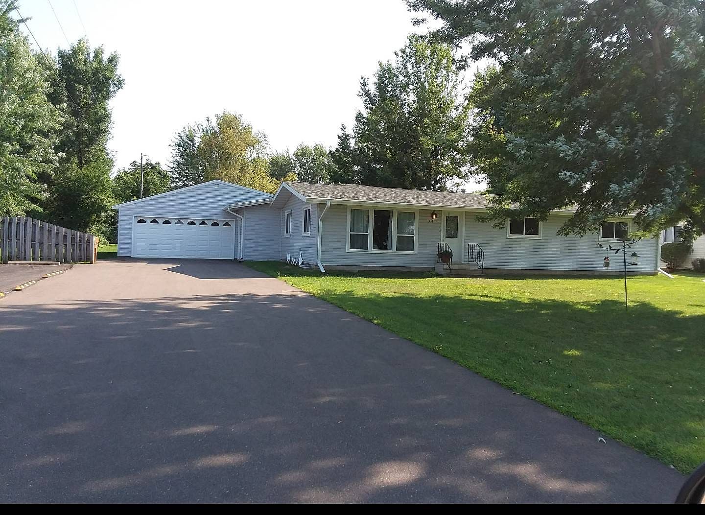 443 W Mill St, Mondovi, WI 54755 Zillow