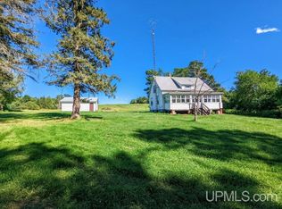 374 E Siding Rd, Iron River, MI 49935