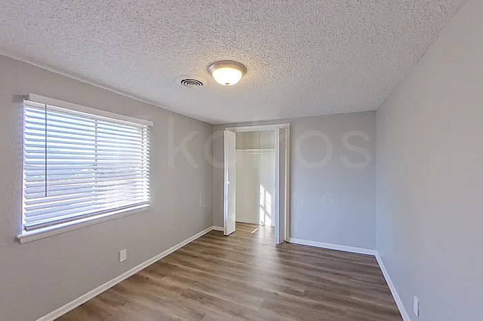 208 4th Ave — Photo 14