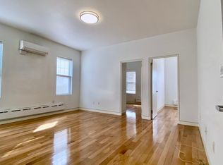 32-33 47th St #2, Astoria, NY 11103