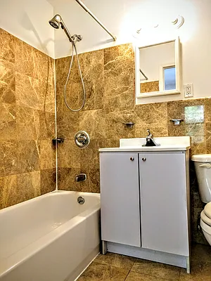 Rented by Union Square Property Management | media 22