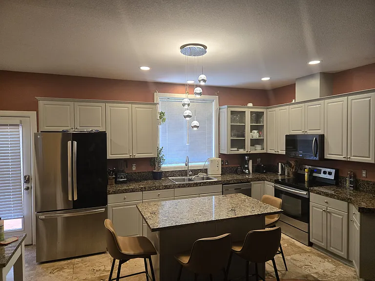 9584 SE Parkwood Way — Photo 5