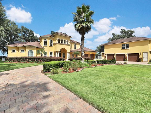 4th image of 1434 Rosecrans Ln