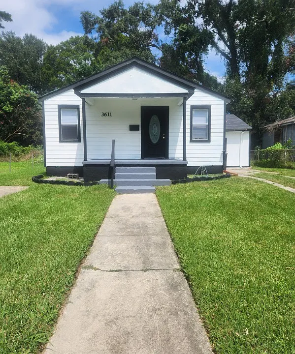 3611 Dalton St
