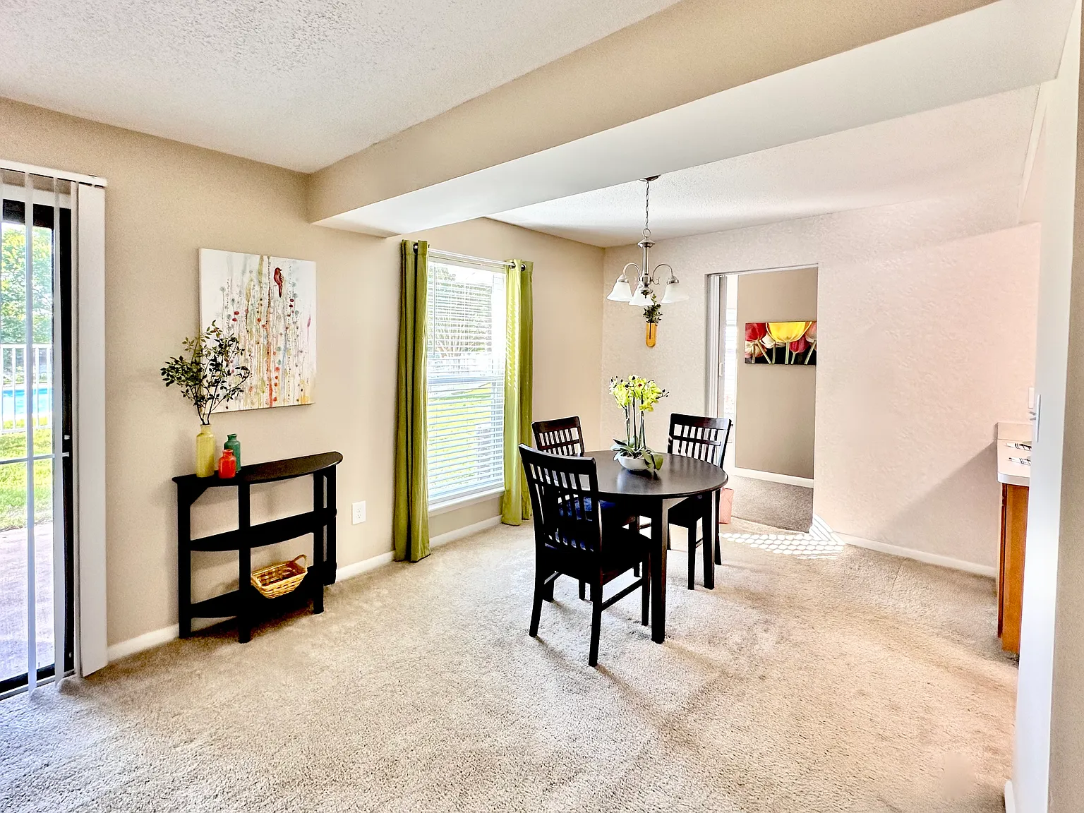 South Lake Apartments — Photo 3