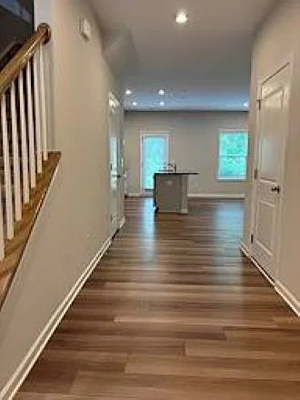 3 bed, 2.5 bath, 1525 sqft, $1,795 — Photo 3
