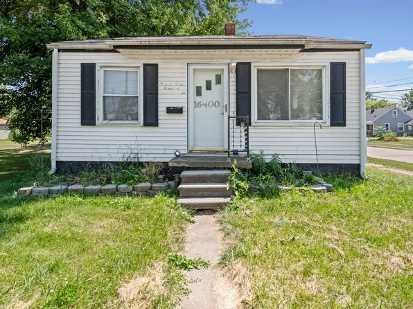 16400 Curtis St, Roseville, MI 48066
