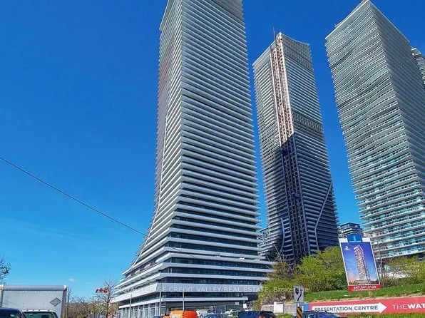 30 Shore Breeze Dr, Toronto, ON