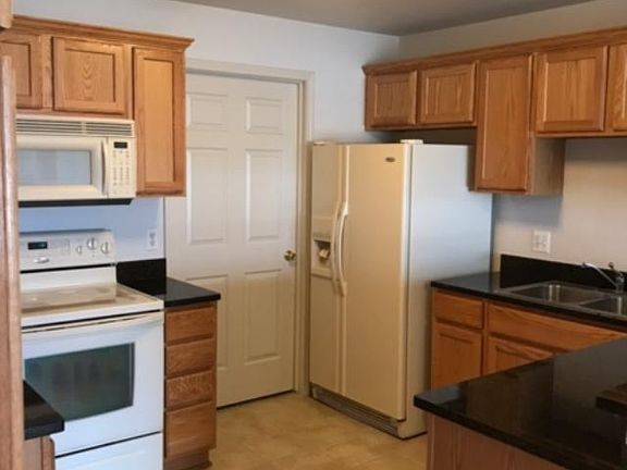 5th image of 5505 Twin Oaks Dr