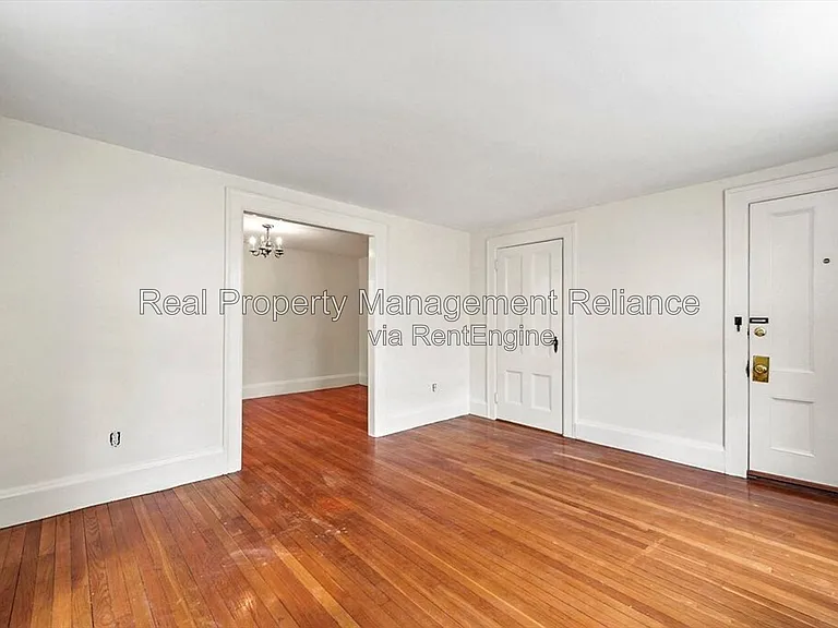 16 Winthrop St #1 — Photo 4