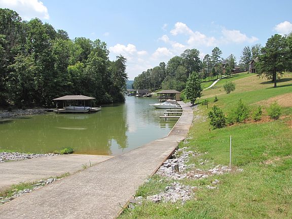 4th image of 468 Conkinnon Dr