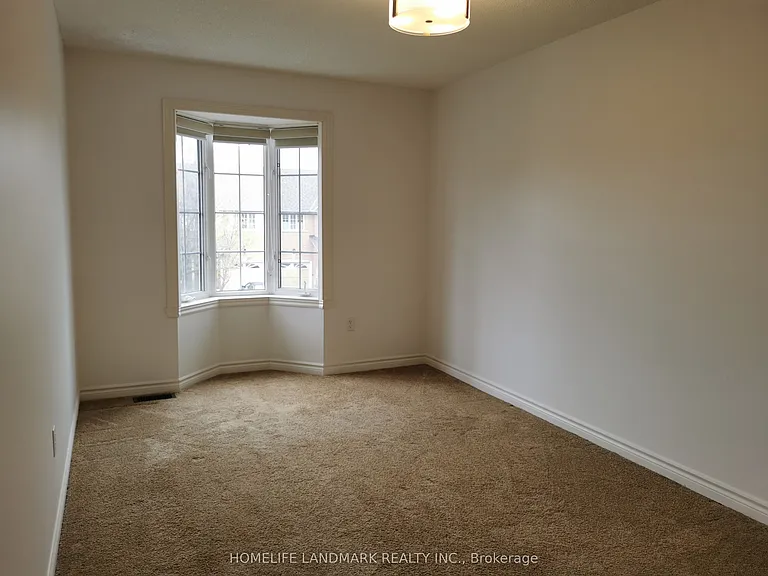 120 Kimono Cres — Photo 11