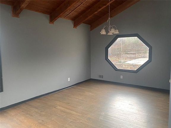 2nd image of 3781 Northpoint Dr